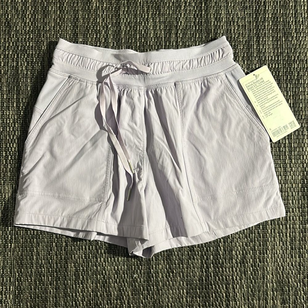 Lululemon NEW Dance Studio HR Short 3.5” *Lined